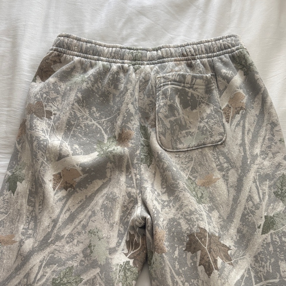 Abercrombie Neutral Camo Sweatpants with Drawstring - Picture 4 of 4